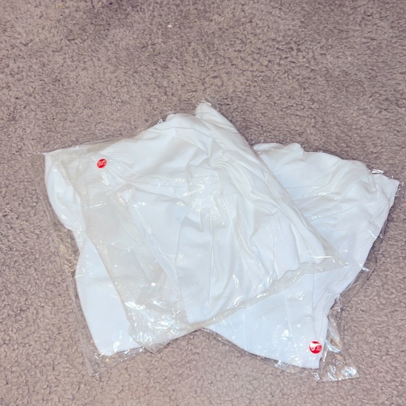 Cropped Top - Picture 4 of 5